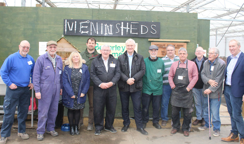 Graham Stuart MP Rolls Up His Sleeves At Beverley Men In Sheds Project