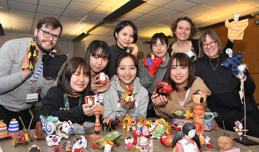 Japanese Students Work With Beverley Art Gallery On A Future Exhibition