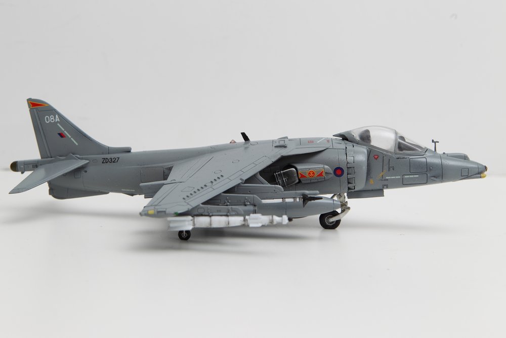 AFX04050A 1:72 Airfix BAE Harrier GR.7A/GR.9A - Sprue Brothers Models LLC