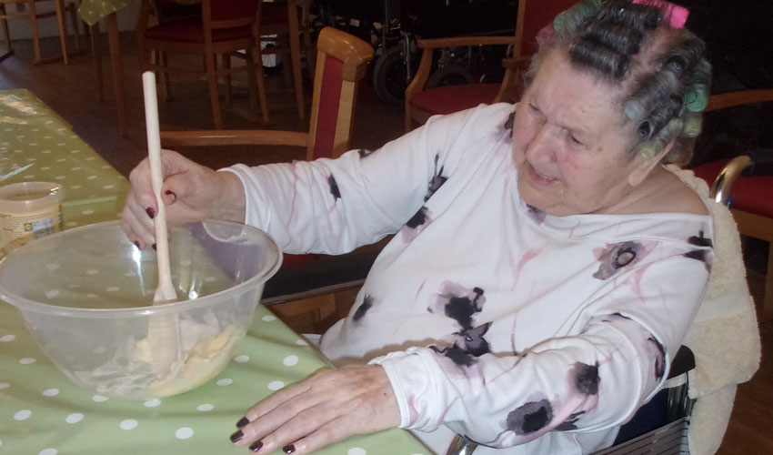 Residents At Manor House Care Home Get A Slice Of The Gbbo Action