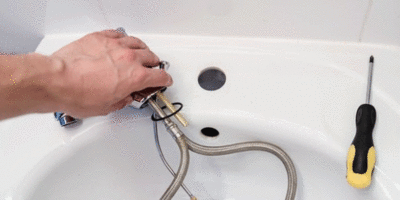 6 Telltale Signs You Need a Plumber