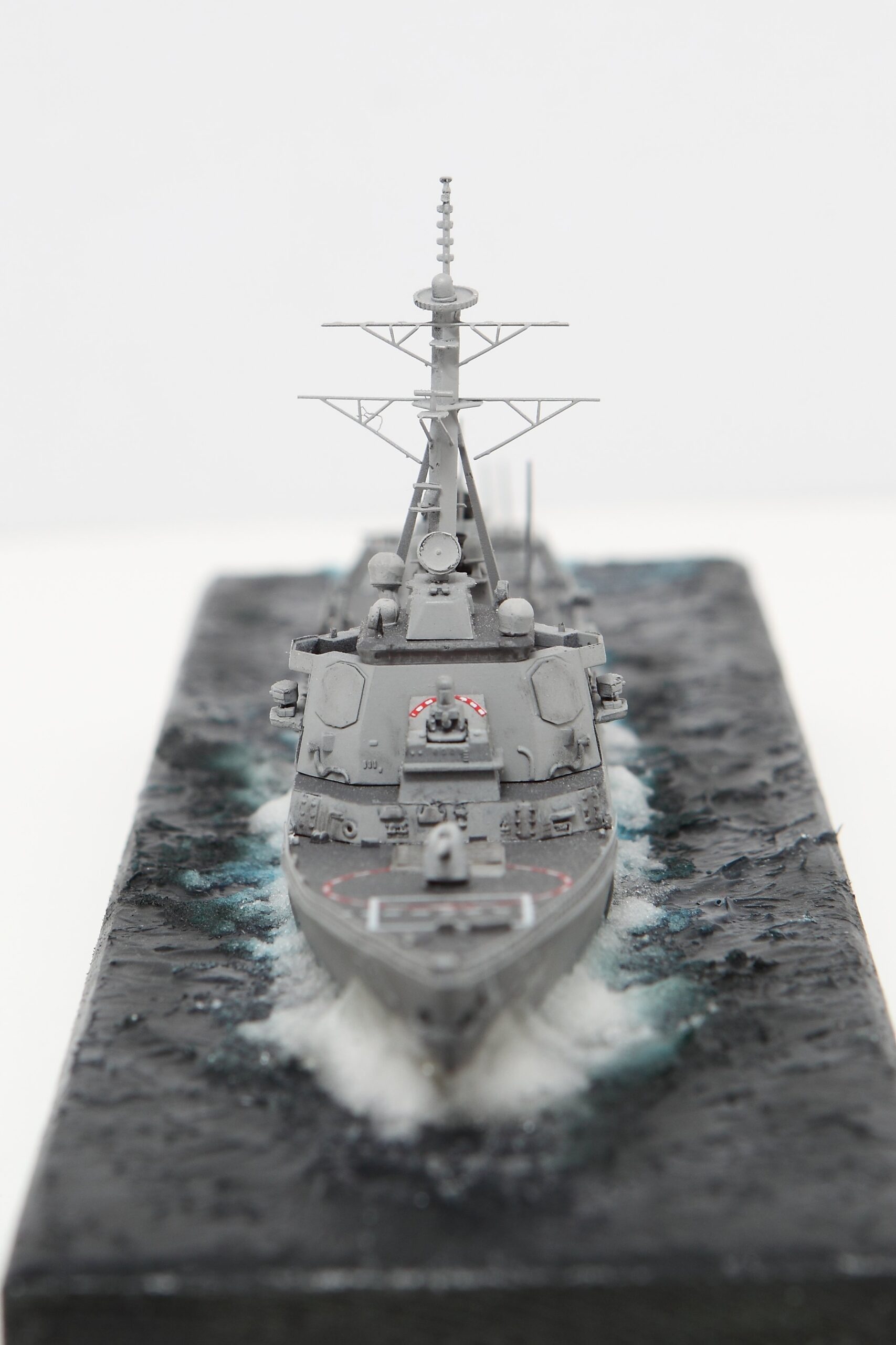 Hobby Boss 1/700 USS Hopper DDG-70 Model Review