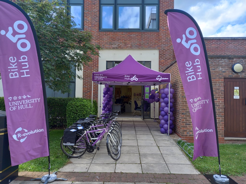 Hull Vehicle Branding Firm Teams Up With University To Kit Out Eco-Friendly Transport