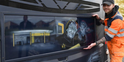 East Yorkshire Add Hull’s “Bee Lady” Art To Bus