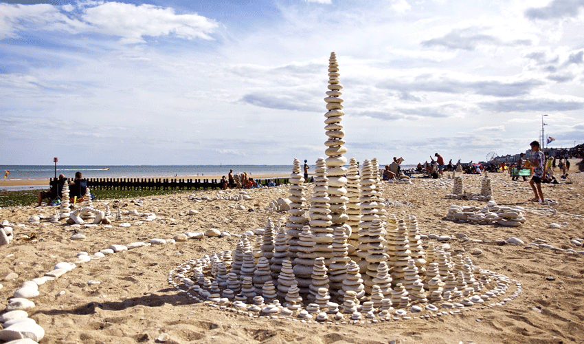 East Yorkshire To Host Land Sand Stone Art Festival